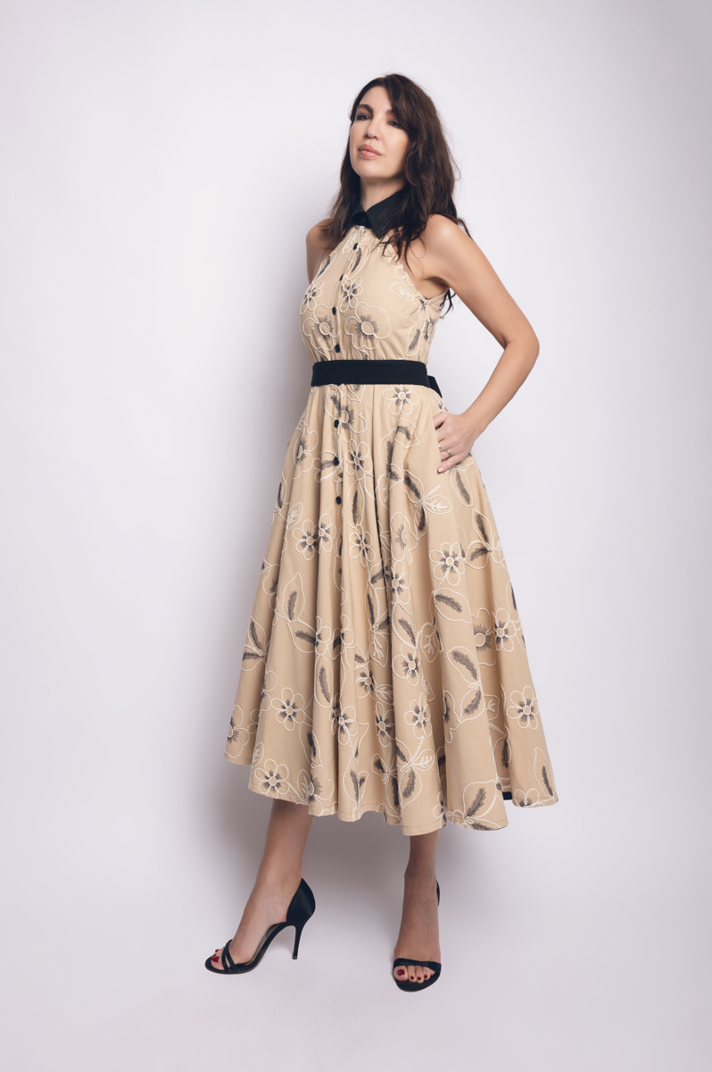 Babo - “Juliette” Buttoned Dress in Beige Embroidery